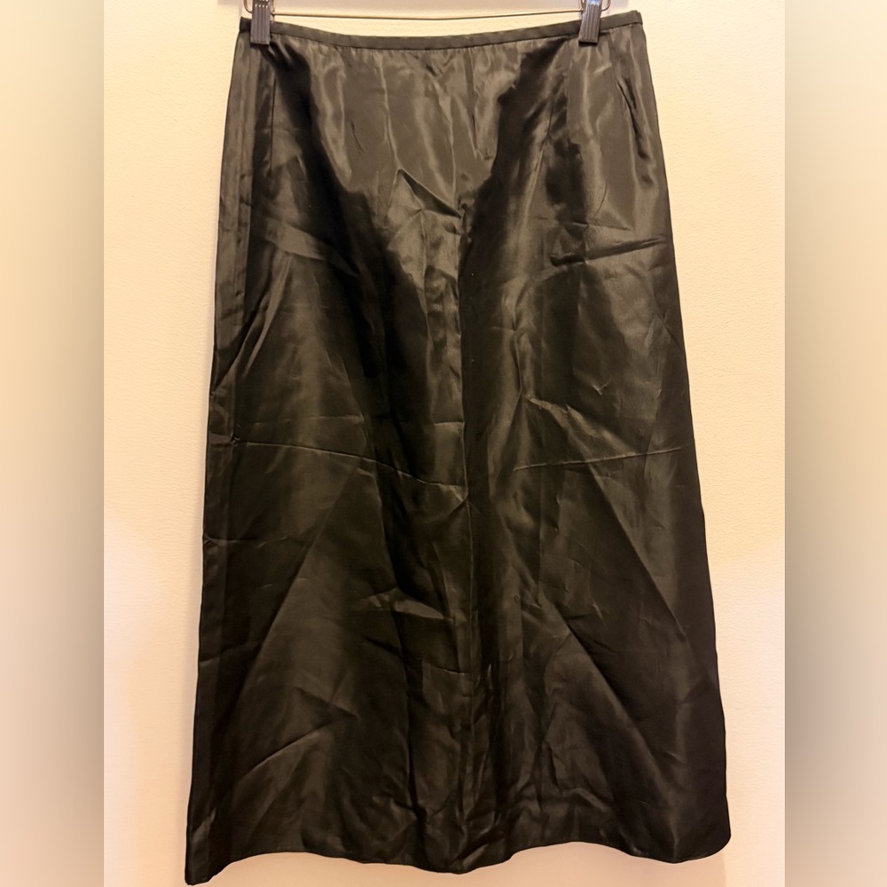 Loft Brand New Black Women's Shiny Skirt